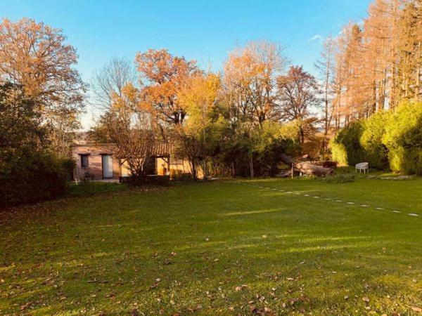 Le Spa Du Cabanon: Cabanon De Luxe Avec Spa Entierement Privatif Aye Bagian luar foto